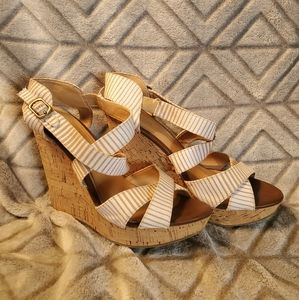 Womens wedge strappy heel